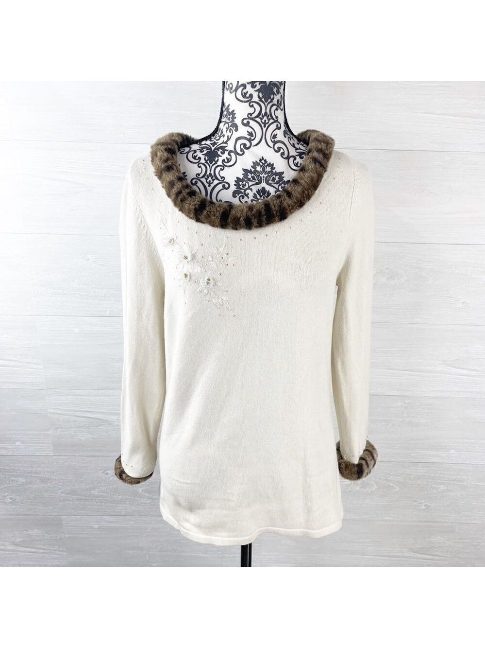 Revolve White + Warren Fur Trim Cashmere Sweater